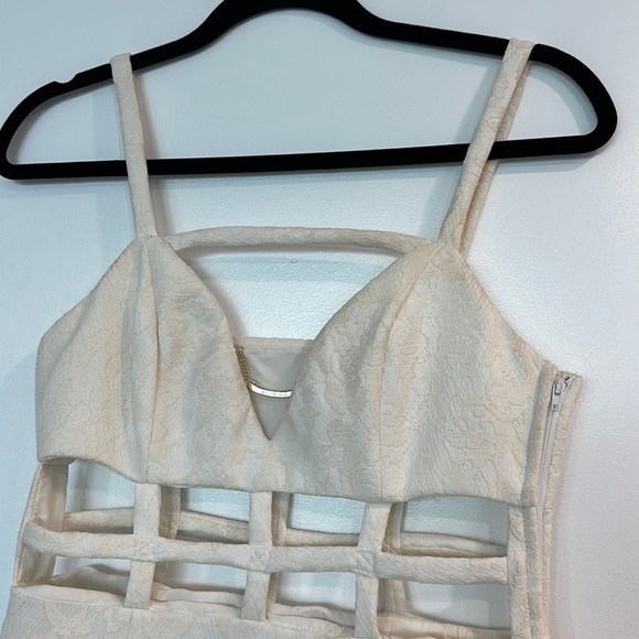 Whitney Eve Bitter Melon Sheath Dress - Picture 5 of 11